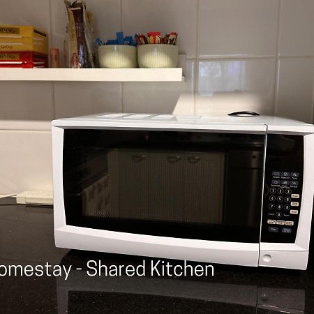 Homestay - Yarra River Boulevard - Private Room Melbourne Esterno foto