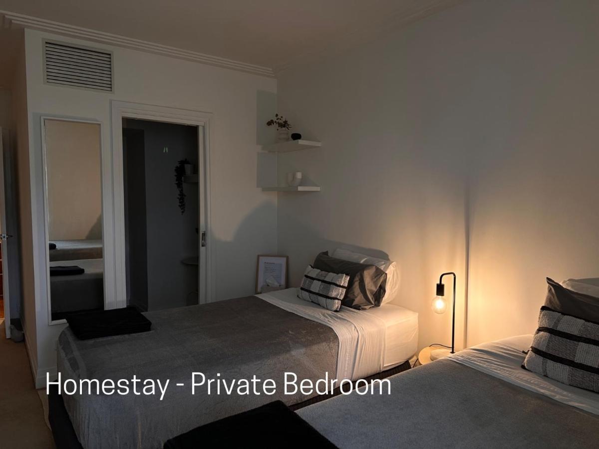 Homestay - Yarra River Boulevard - Private Room Melbourne Esterno foto